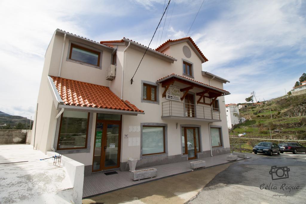 Casa Da Ribeirinha Hotel Sabugueiro  Exterior foto